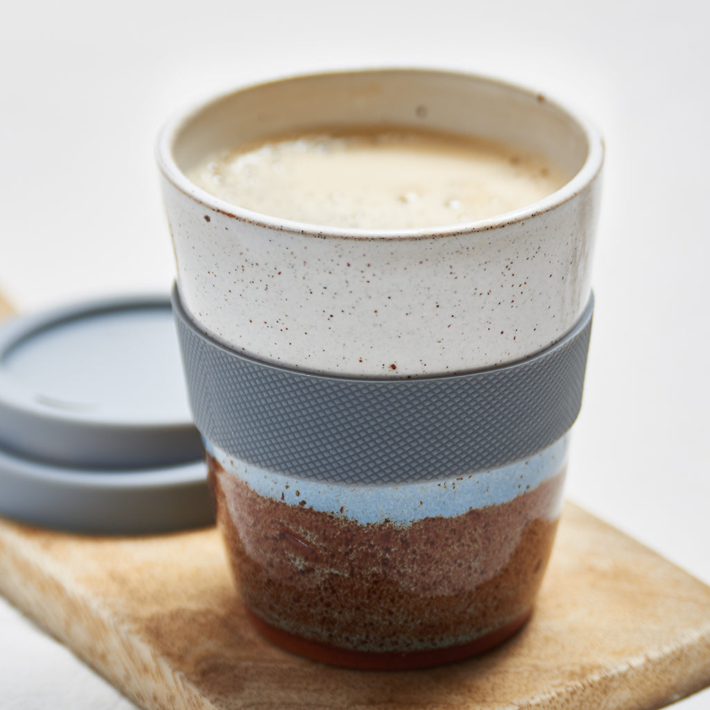 Hazy skyline Travel Latte Cup