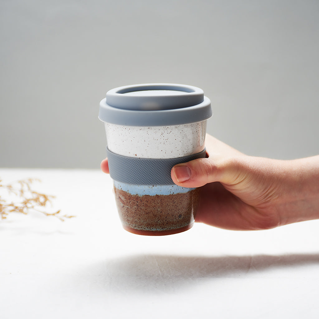 Hazy skyline Travel Latte Cup