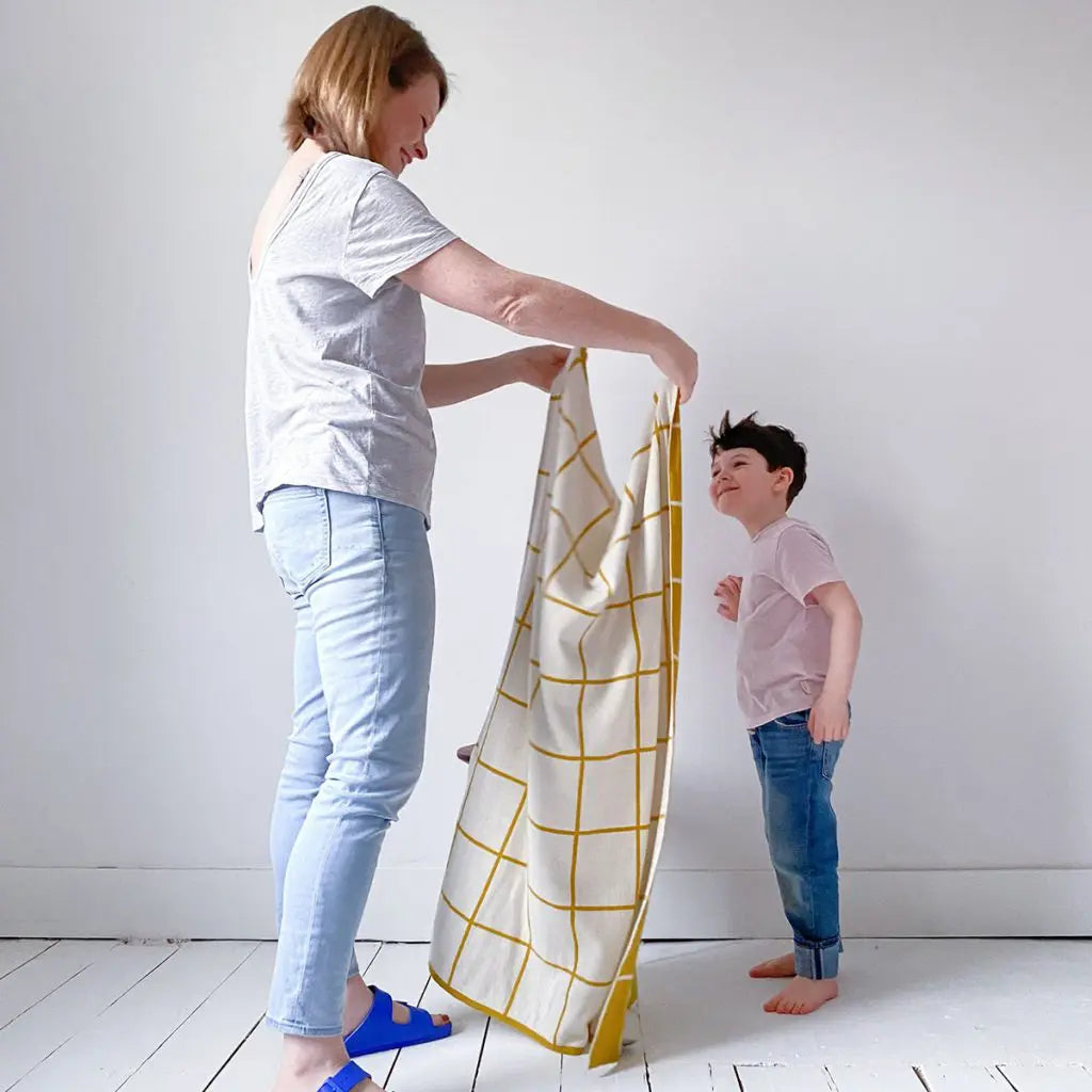 Grid cotton blanket